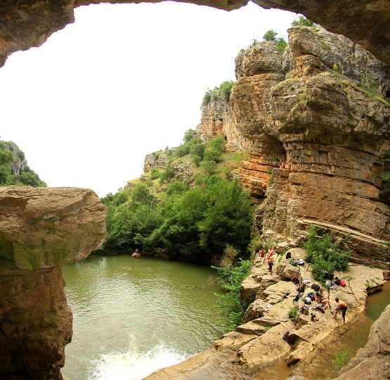 Mirusha caves and the rocks